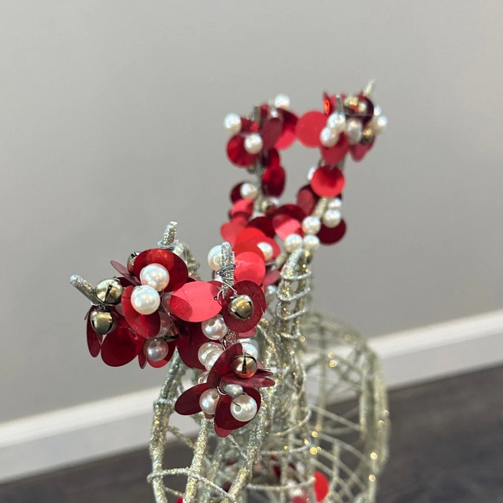 Pier‎ 1 Gold Glitter Wire Standing 22